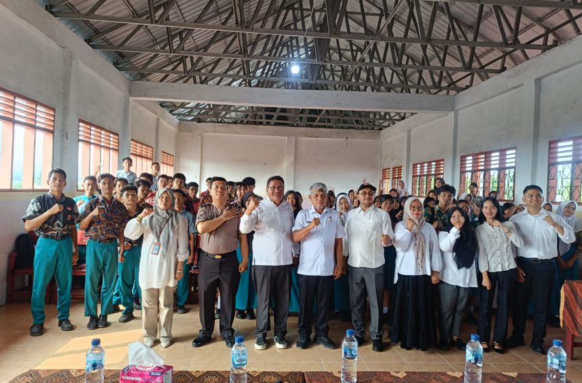  Polisi Ajak Pelajar SMA Pencawan Medan  Tuntungan Tolak Narkoba 