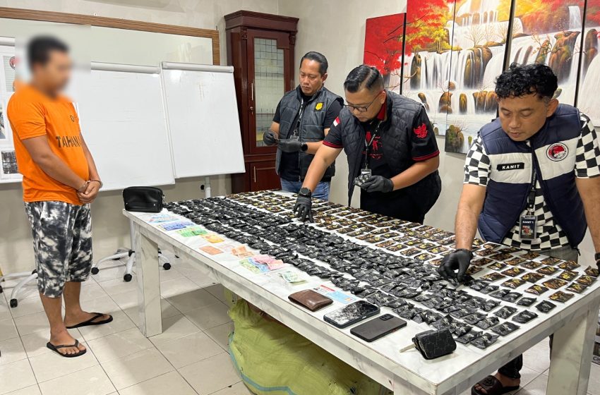  Polisi Ringkus Kurir Ratusan Vape Narkoba Asal Malaysia di Jalan Setia Budi Medan